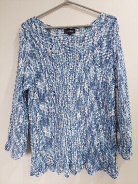 La Bella Women's L Blue White Open-knit Sweater with a boat neck